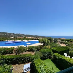 Appartement Appart. Vue Avec Piscine - Golfe De St Tropez, Les Issambres